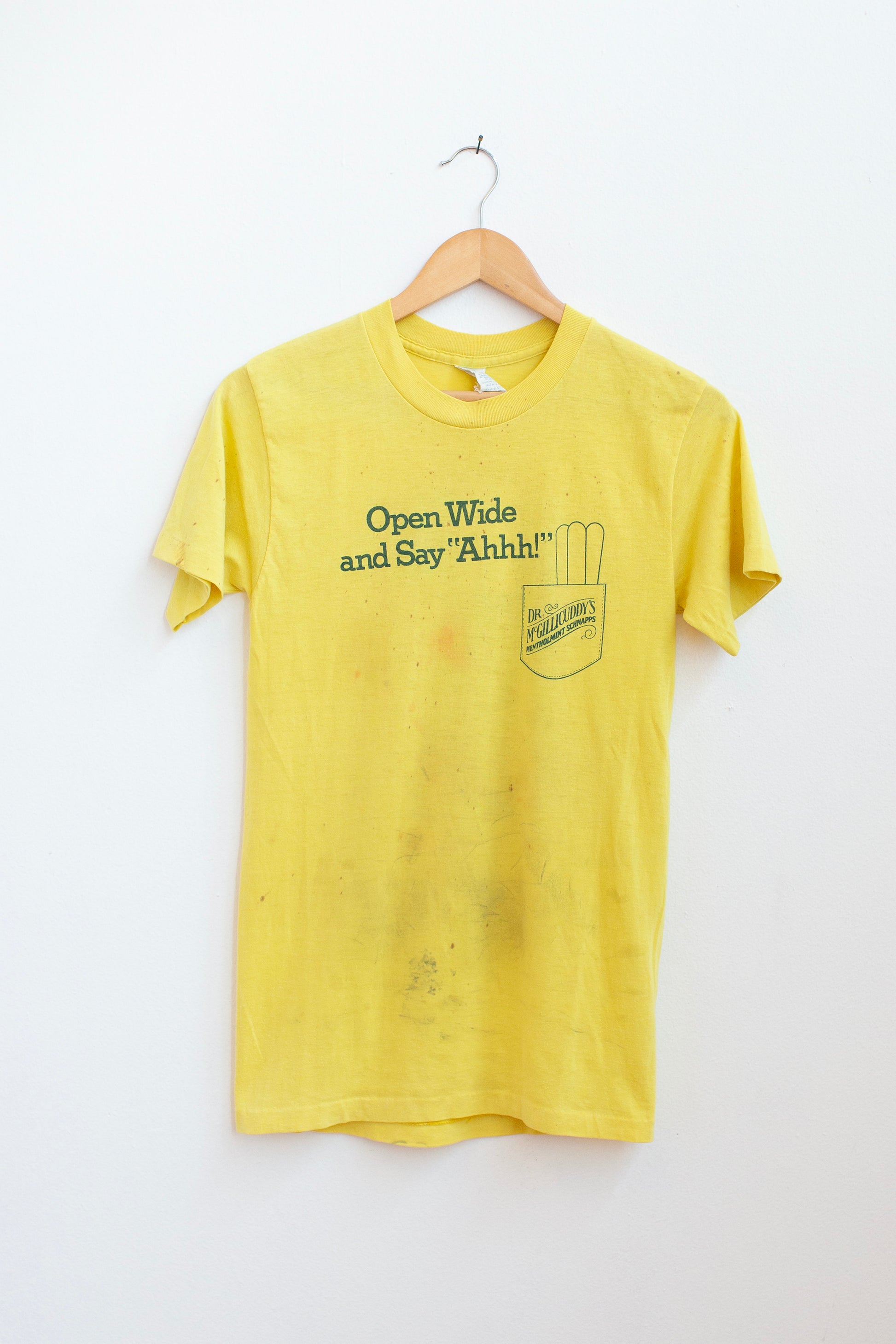 Vintage McGillcuddy's Menthol Schnapps Tee 01 - XS/S