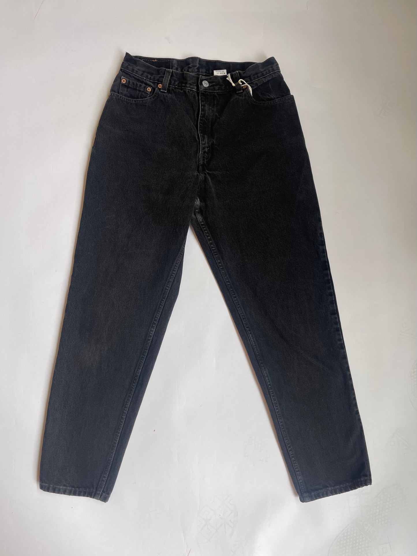 Vintage Levi 550s in Black - 30" W