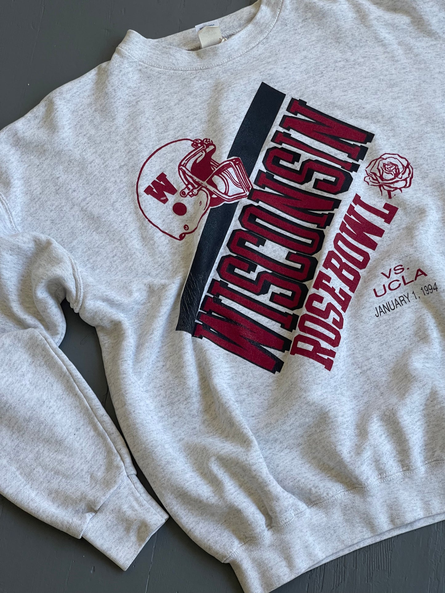 Vintage 1994 Wisconsin Rose Bowl Sweatshirt - up to XL