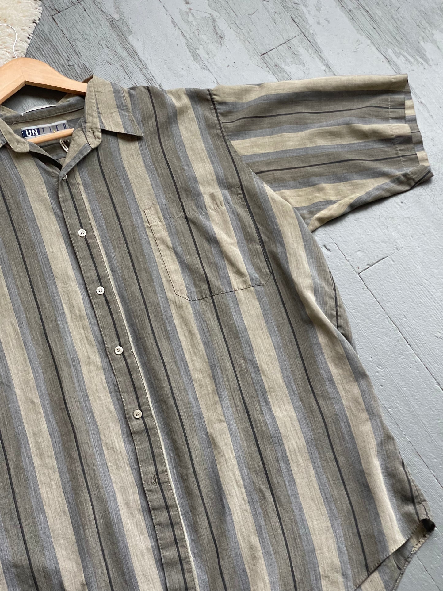 Vintage Lightweight Short Sleeve Buttondown - 2XL