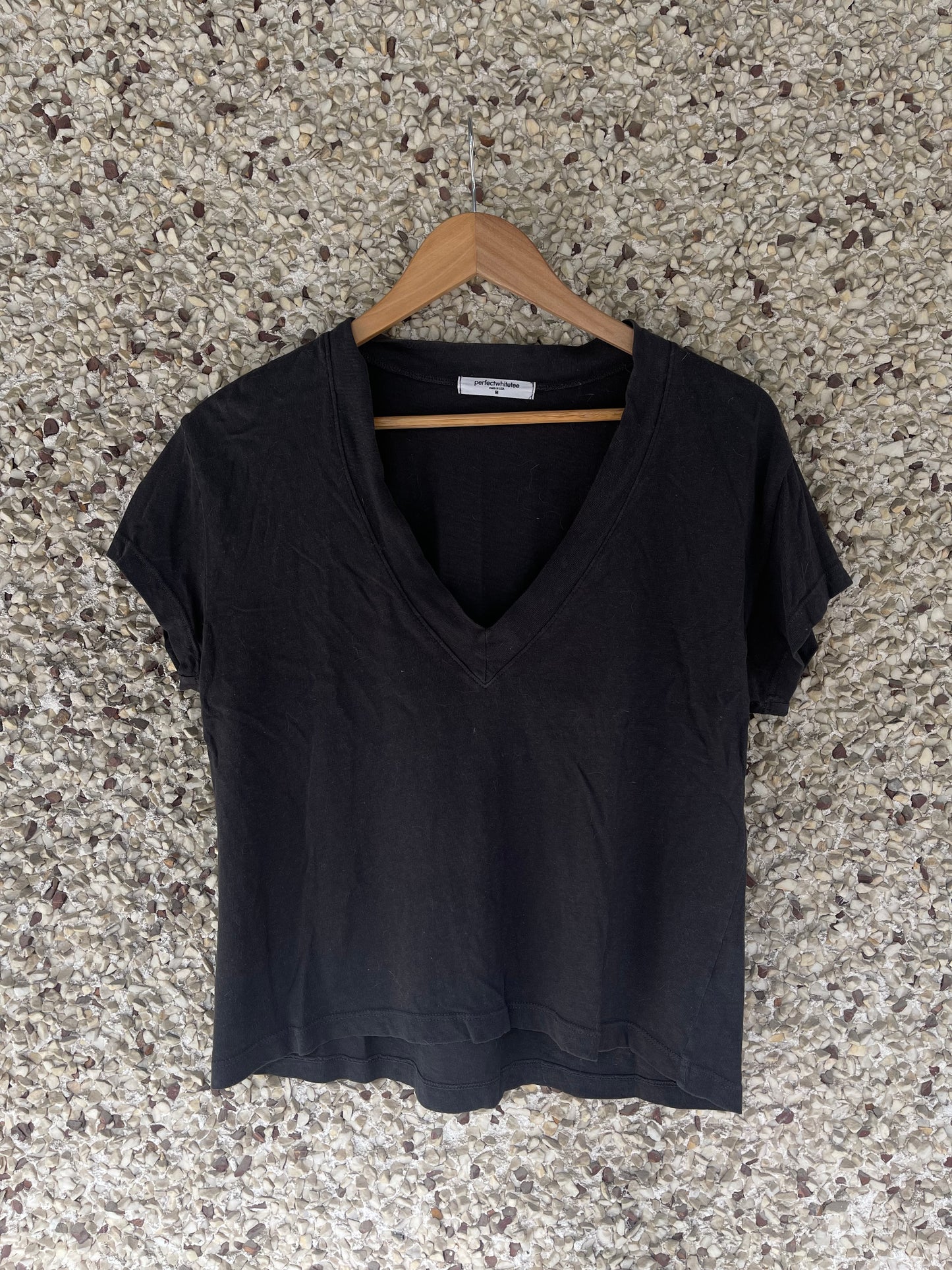 Preloved “Perfect White Tee” Washed Black - M