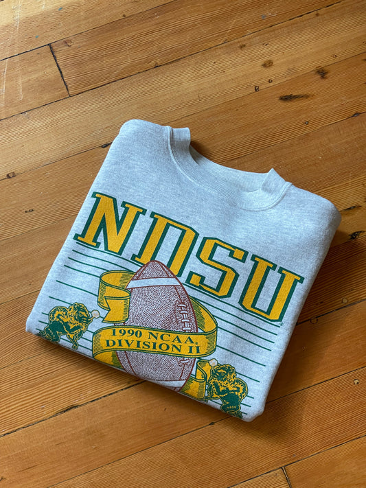 Vintage 1990 NDSU Sweatshirt - M
