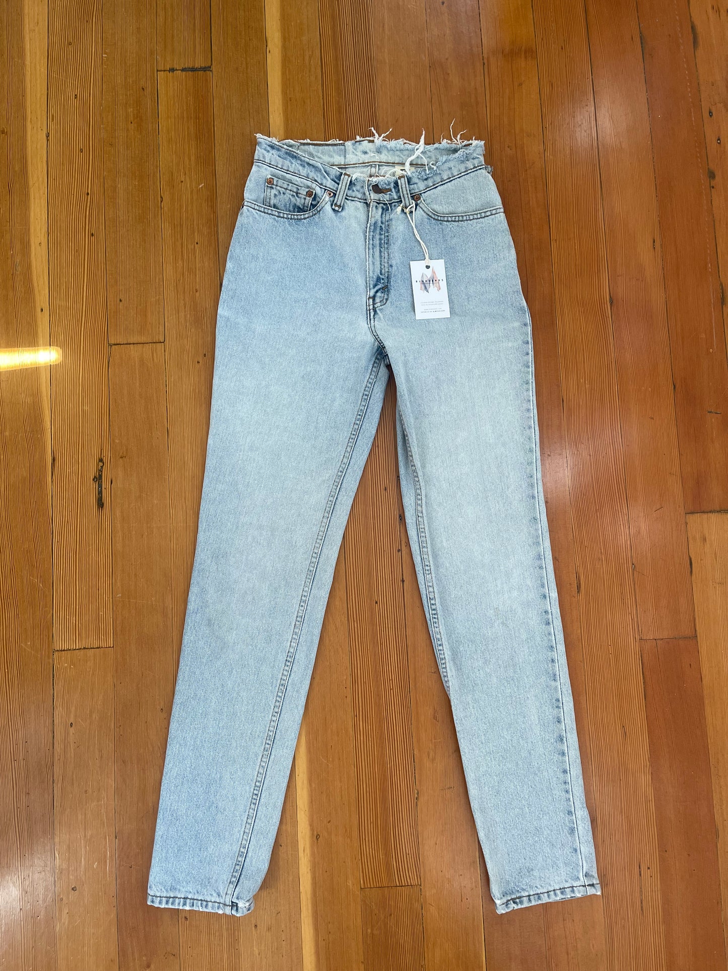 Vintage Levi 512s in Light Blue - 26" W