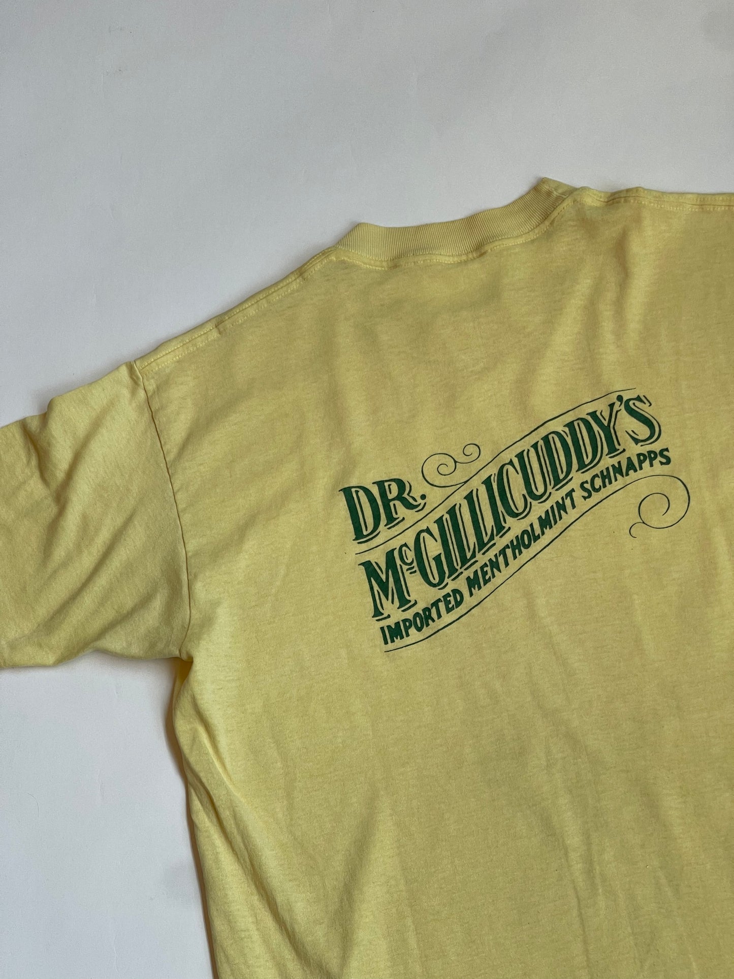 Vintage McGillcuddy's Menthol Schnapps Tee 02 - M