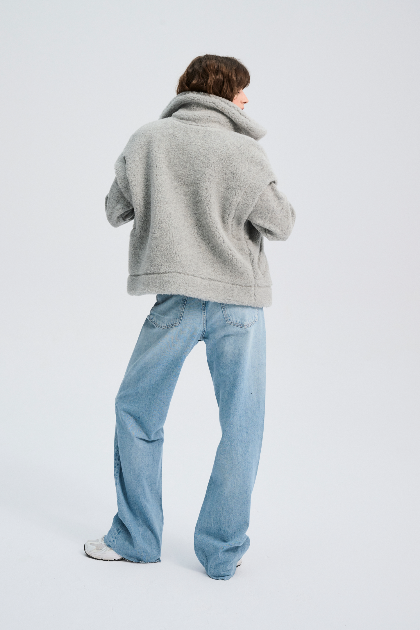 *PRE ORDER* Alwero Wool Vest in SILVER - ( select size )