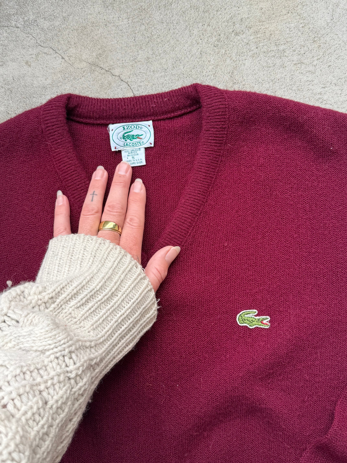 Vintage Dad Sweater in WINE - M