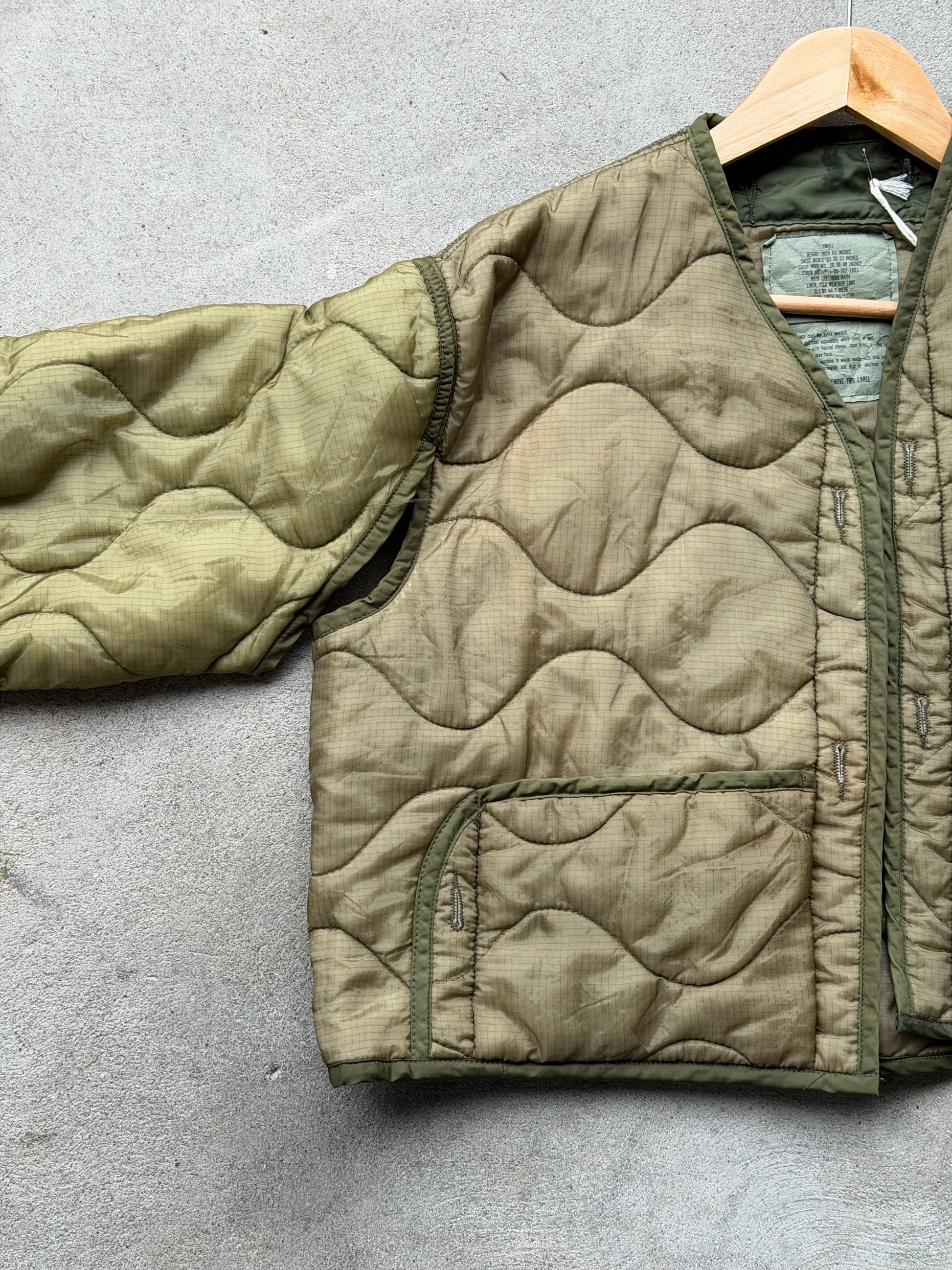 Vintage REWORKED Military Liner CROP Jacket ( OLIVE GREEN ) -S