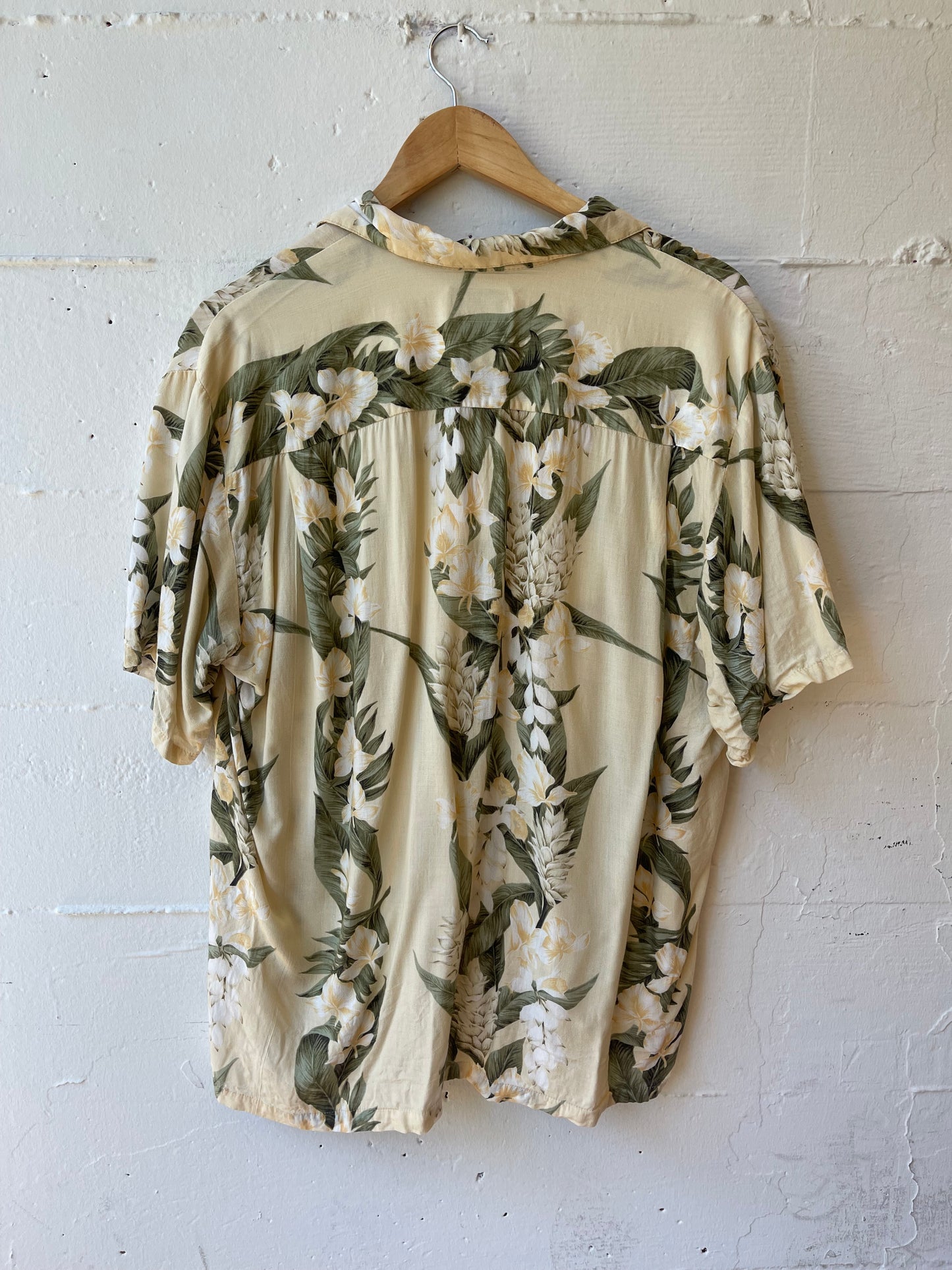 ( @ September ) Vintage Rayon Hawaiian Easy Shirt - M/L