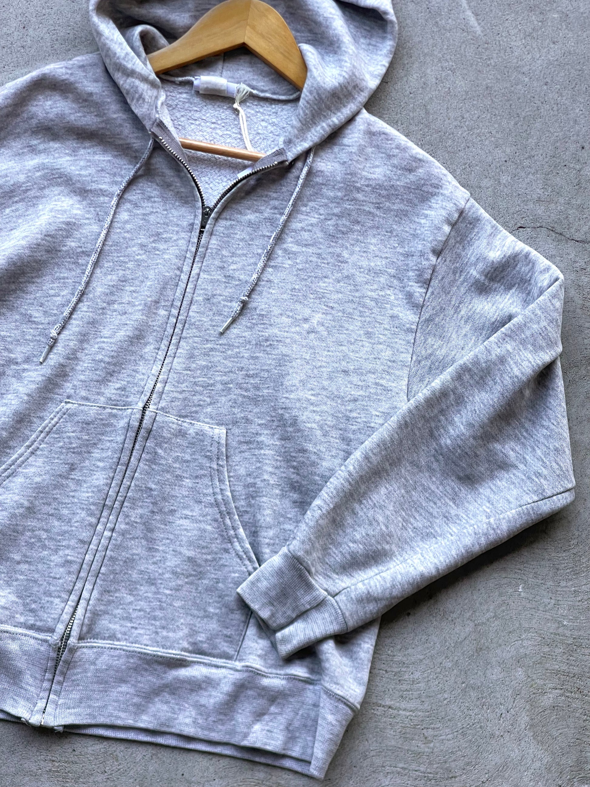 Vintage Zip-up Hoodie in Grey ( S/M )