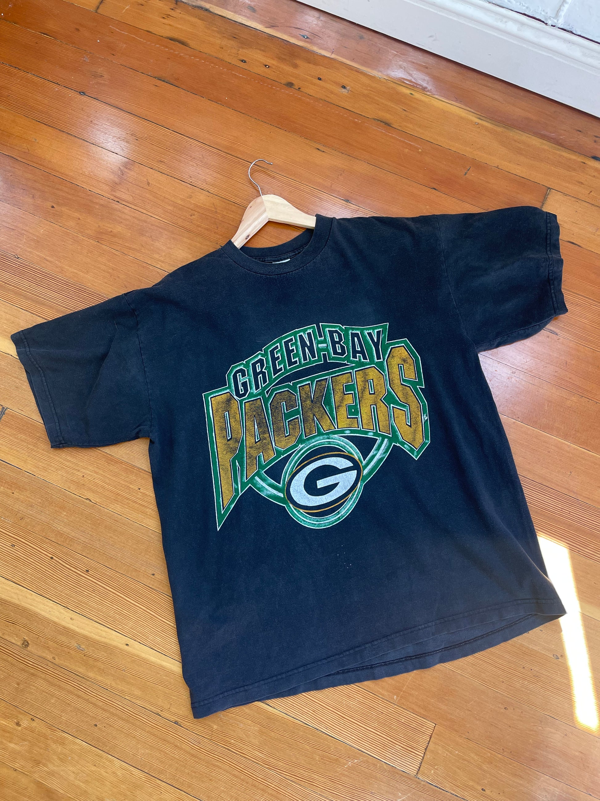 Unisex Vintage Faded Green Bay Packers Tee USA