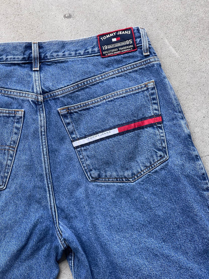 Vintage Tommy Hilfiger Shorts - 36" W