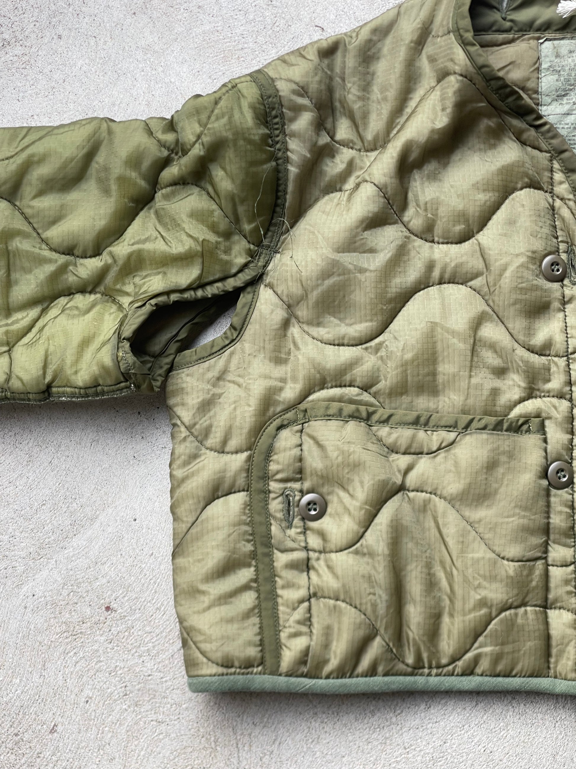 Vintage REWORKED Military Liner CROP Jacket ( OLIVE GREEN ) -S