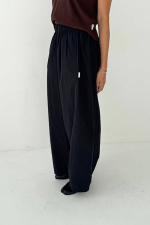 Le Bon Shoppe Parachute Pants in BLACK - ( select size )