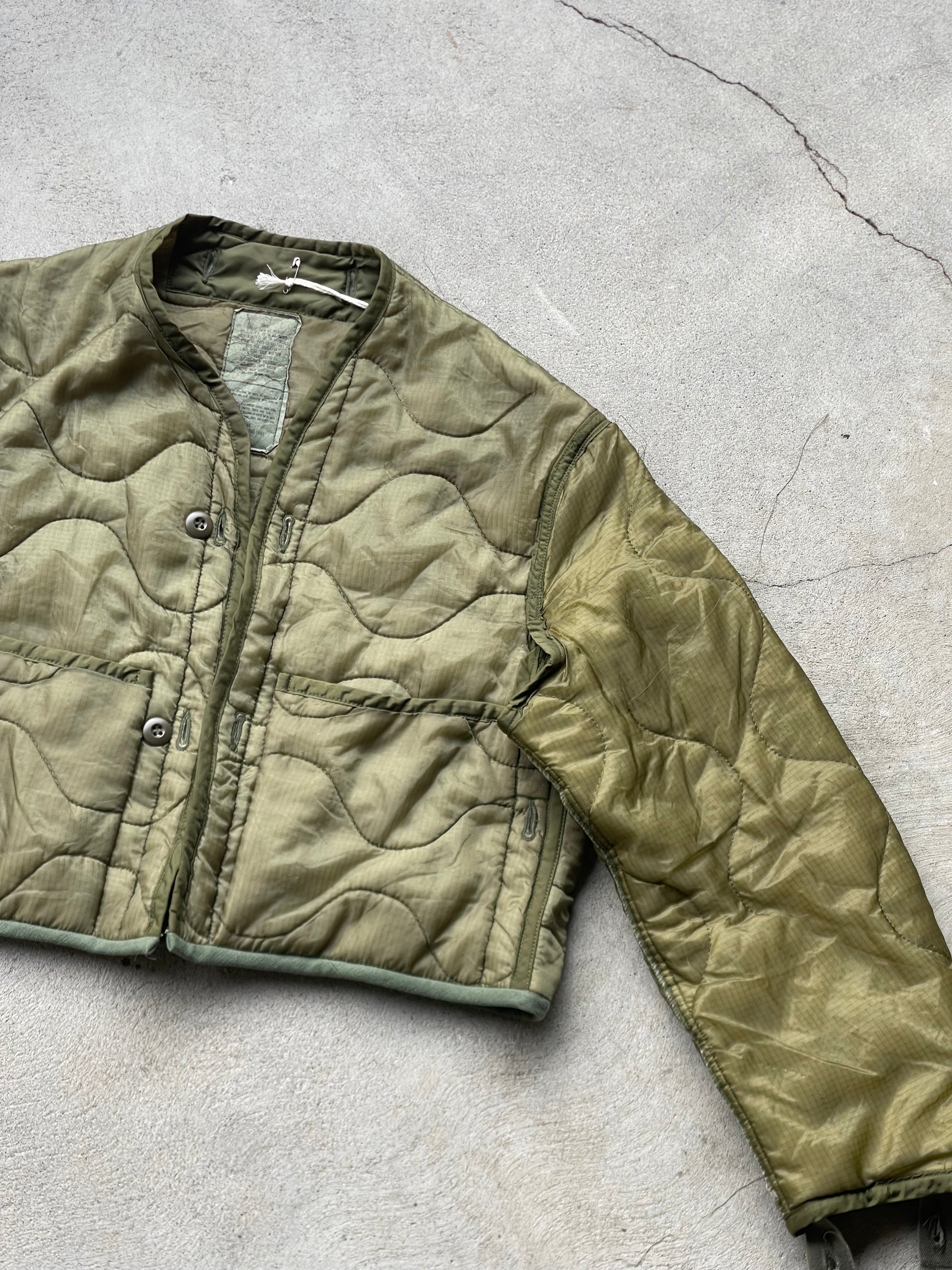 Vintage REWORKED Military Liner CROP Jacket ( OLIVE GREEN ) -S