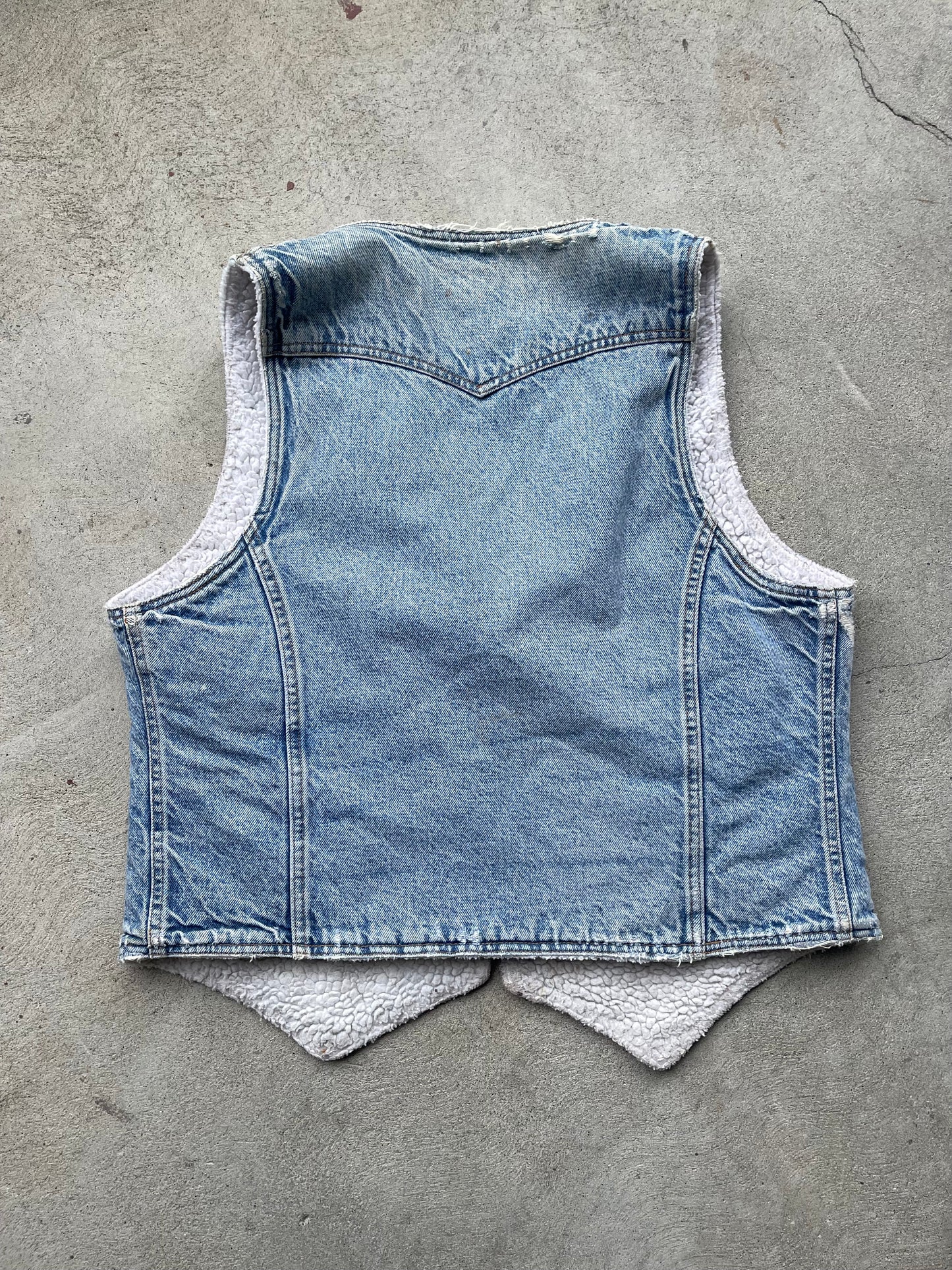 Vintage Levis Sherpa Lined Vest PALE WASH ( L )