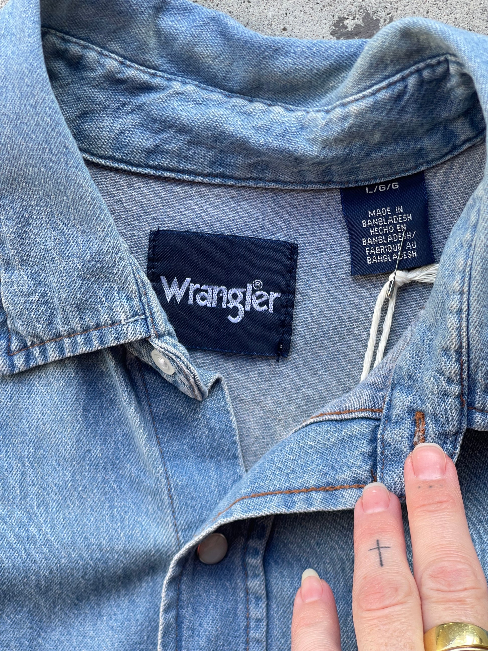 Vintage Wrangler Snap Chambray - L