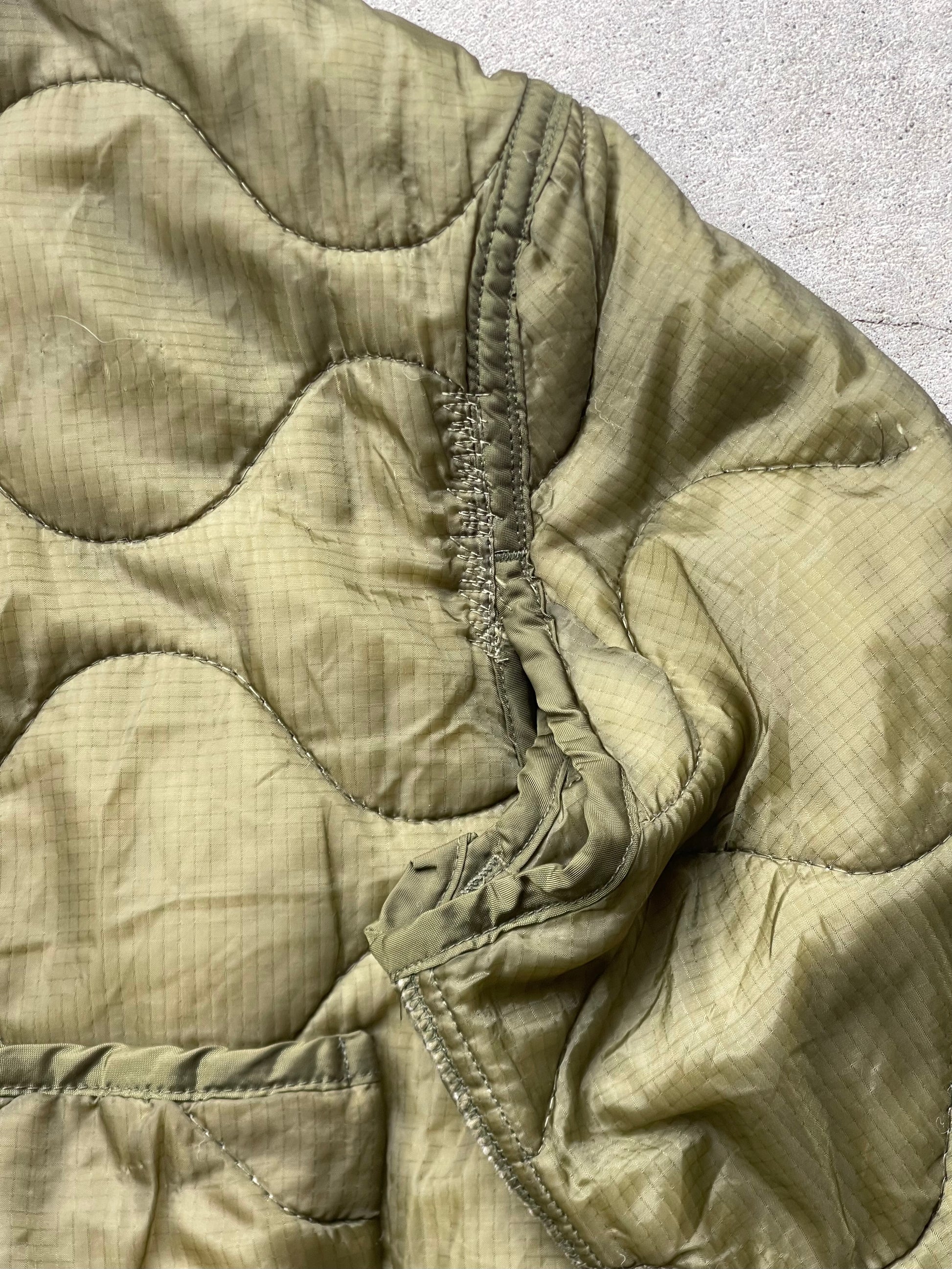 Vintage REWORKED Military Liner CROP Jacket ( WARM GREEN ) - L