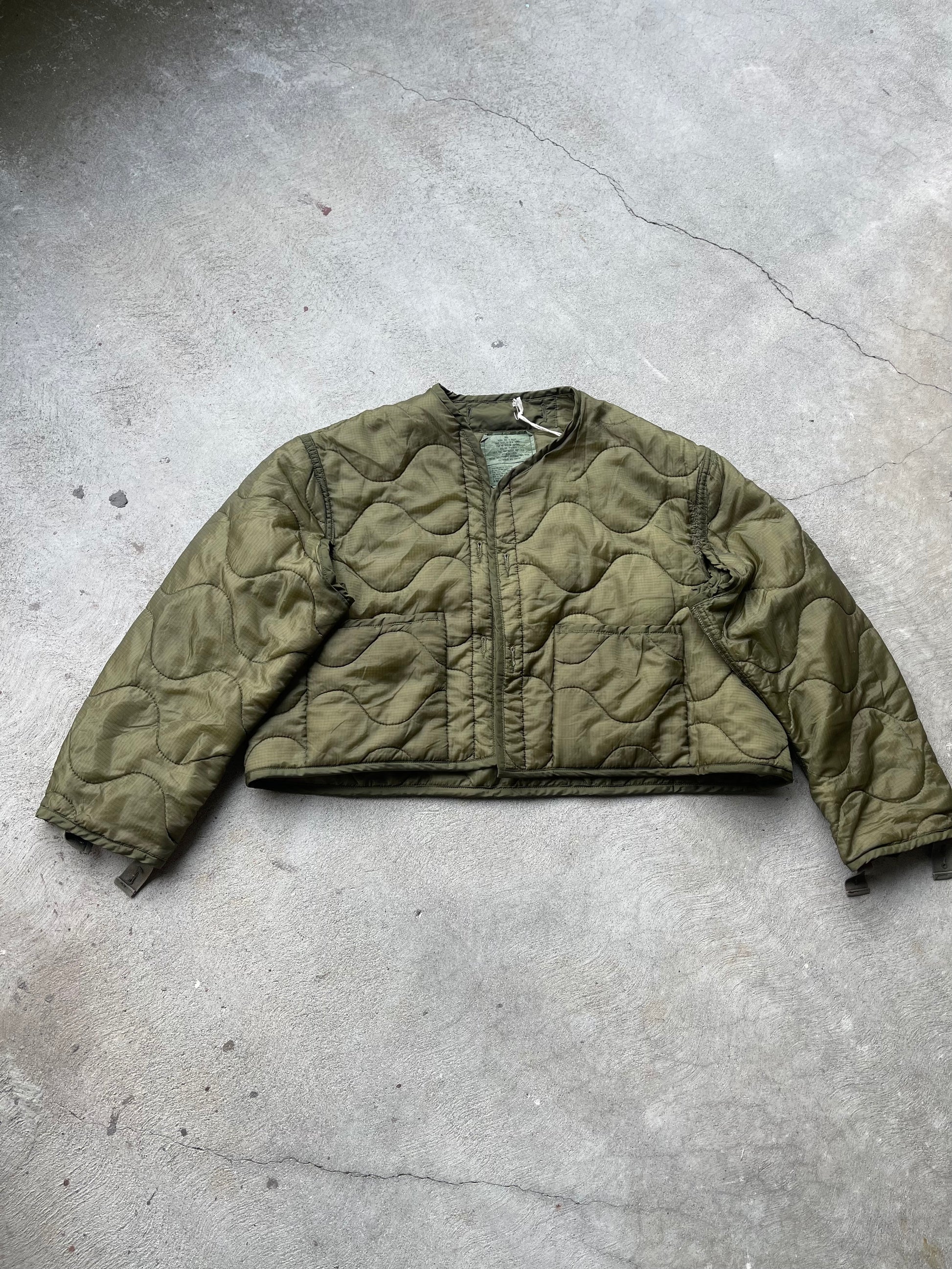 Vintage REWORKED Military Liner CROP Jacket ( WARM GREEN ) - L