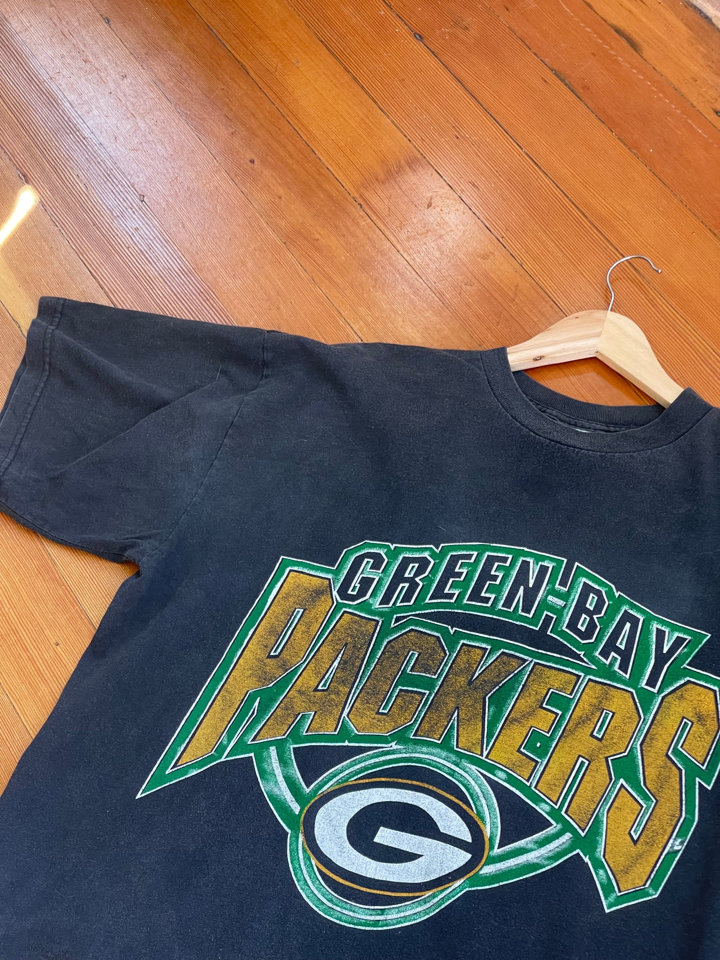 Unisex Vintage Faded Green Bay Packers Tee USA