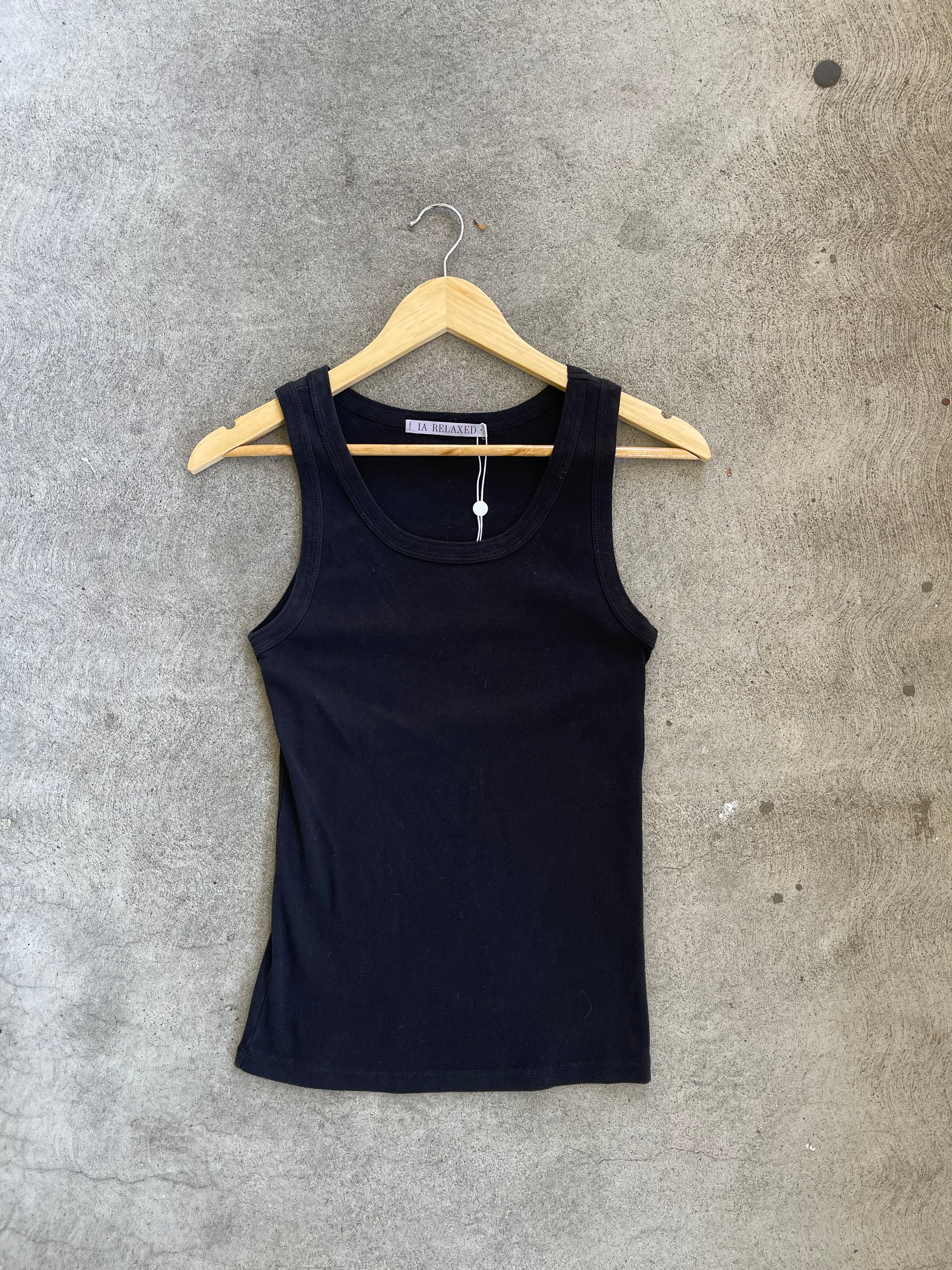 LA RELAXED Organic Rib Tank in BLACK - ( select size )