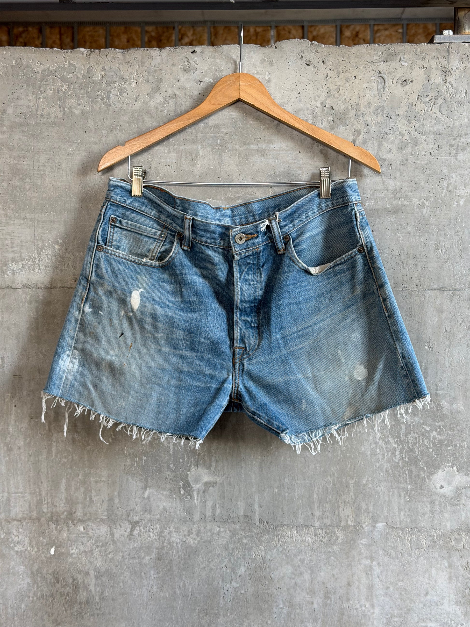 Vintage Paint Splatter cut-off Denim Shorts - 34" W