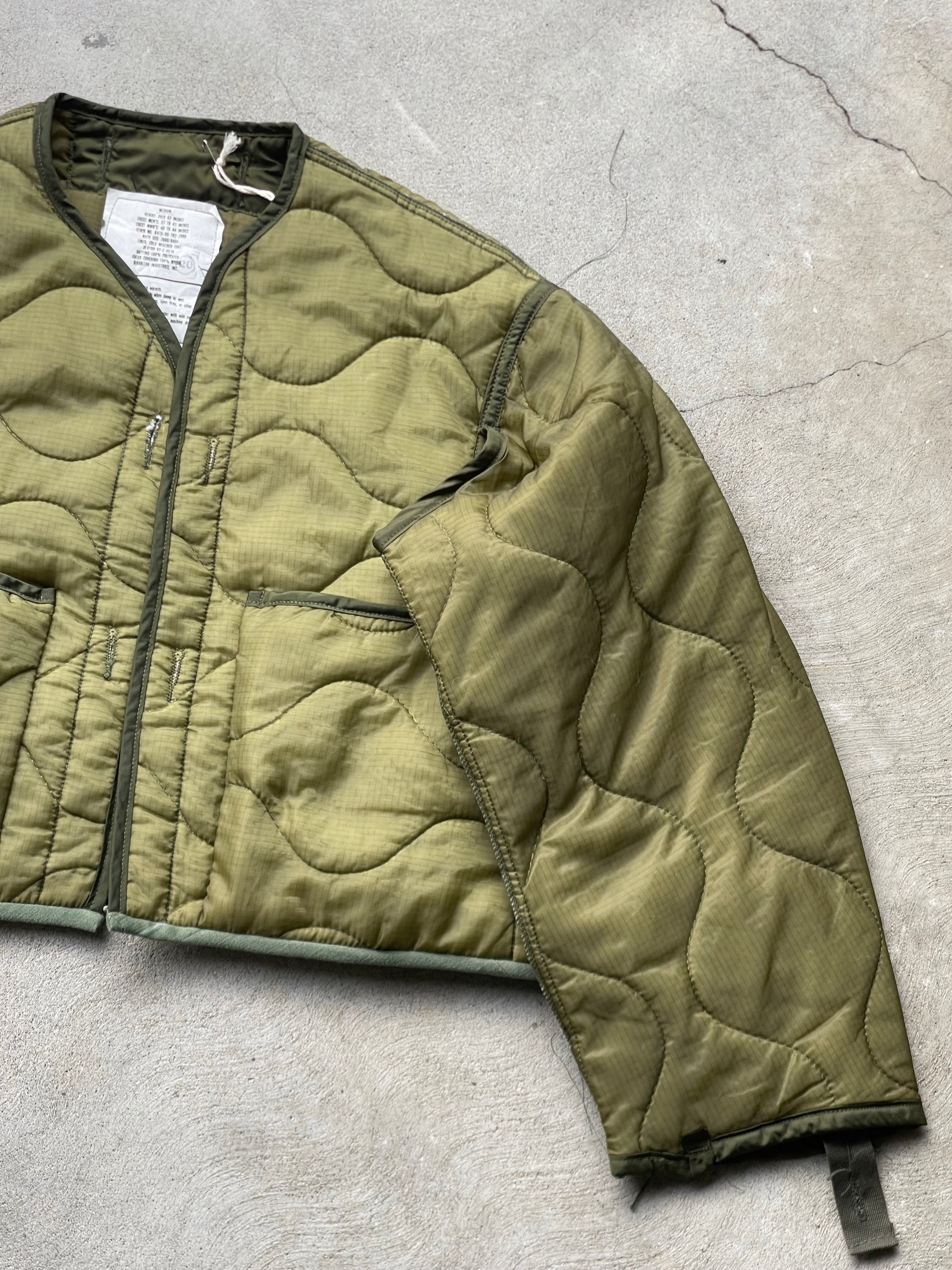 Vintage REWORKED Military Liner CROP Jacket ( OLIVE GREEN ) -M