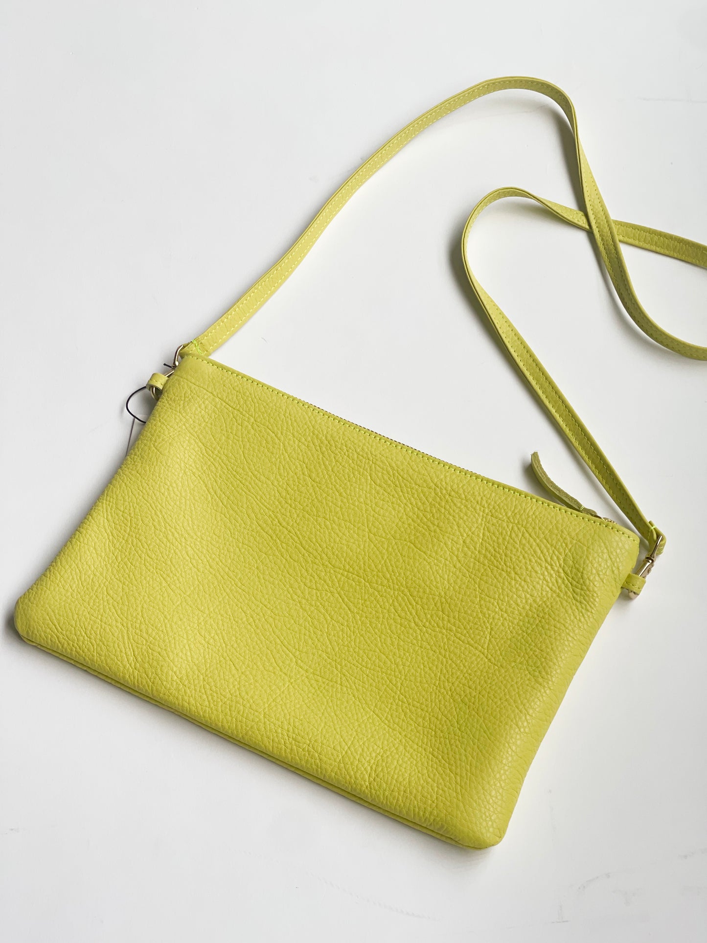 Primecut Leather Pouch Purse in CHARTREUSE