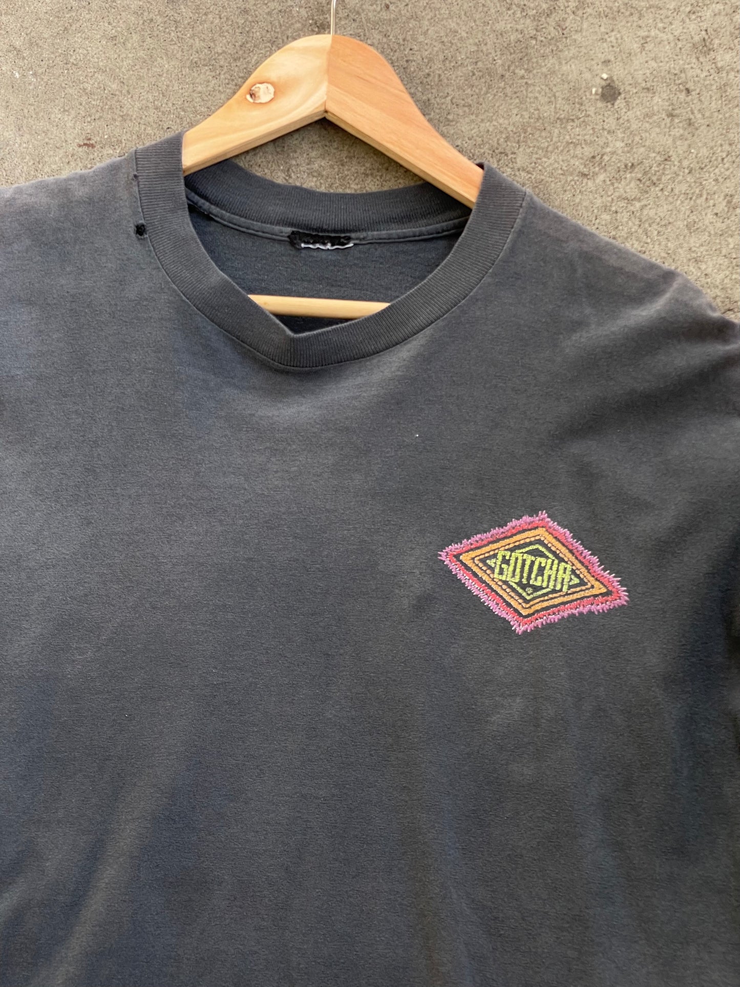 Vintage 90s Gotcha Tee - M