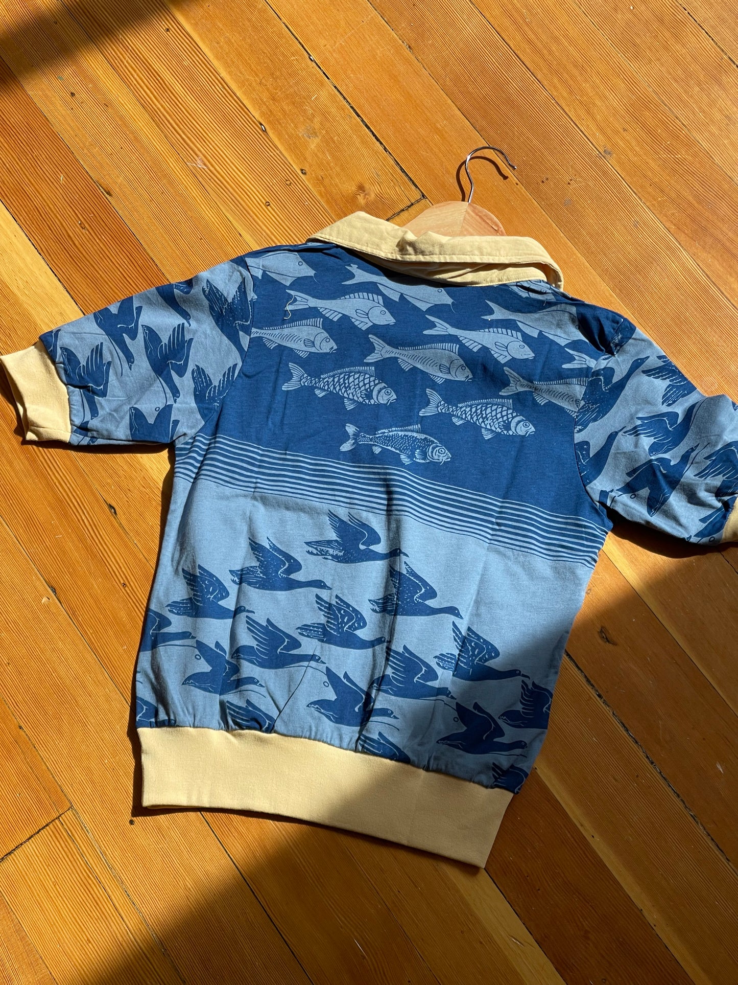 Printed Pullover "Blue Fish" - ( select size )