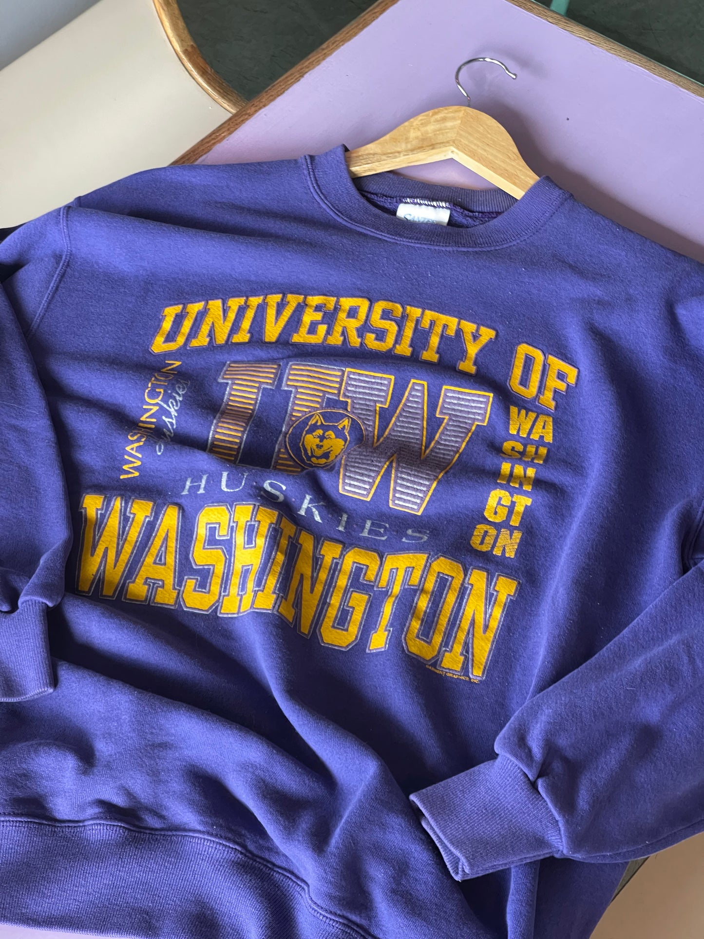 Vintage 90s University of Washington Sweatshirt - L