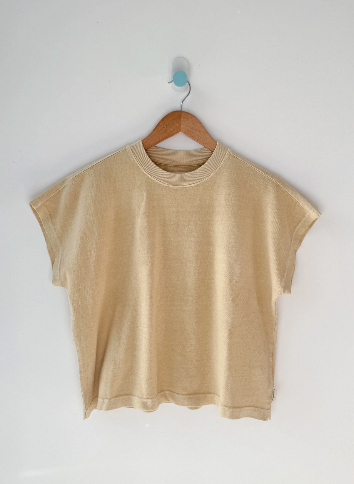 Le Bon Shoppe Jeanne Tee in BUTTER - ( select size )