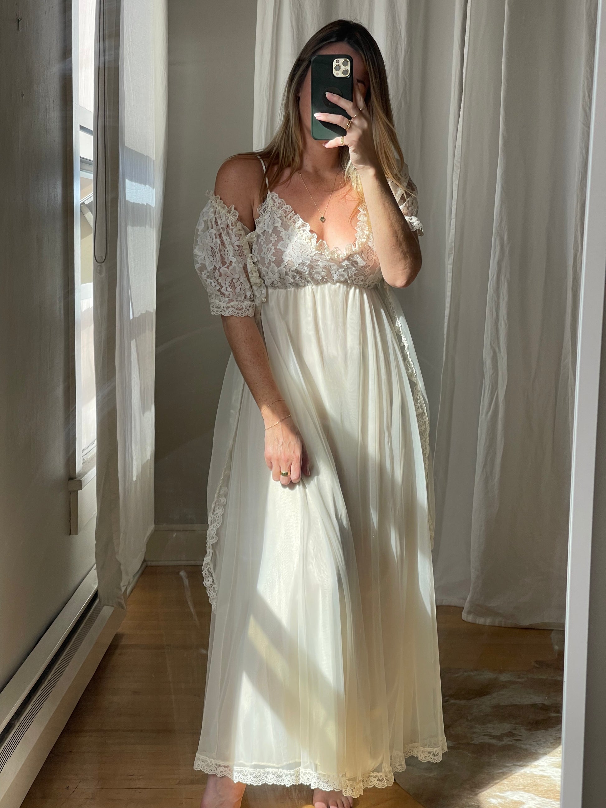 Vintage nightgowns online